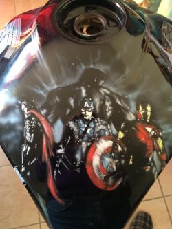 christian poncet, aérographe, moto, peinture, personnalisée, custom, harley, bobber, chopper, décoration, motard